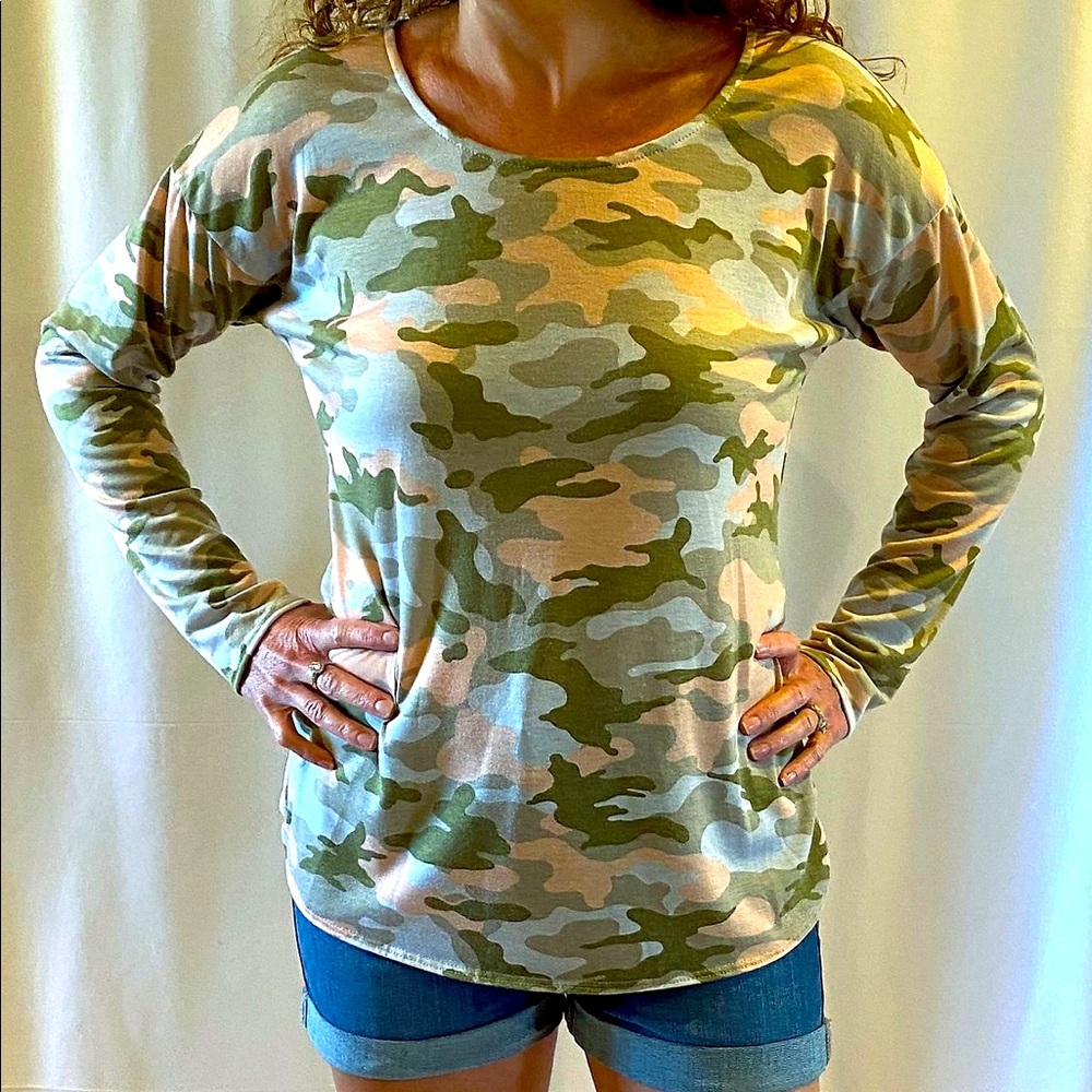 Camo top